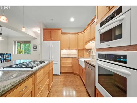 2002 35th Street Washougal WA 98671