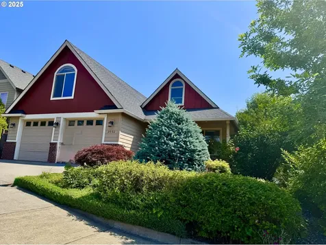 2002 35th Street Washougal WA 98671