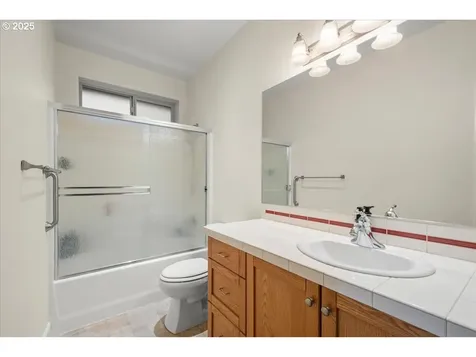 2002 35th Street Washougal WA 98671