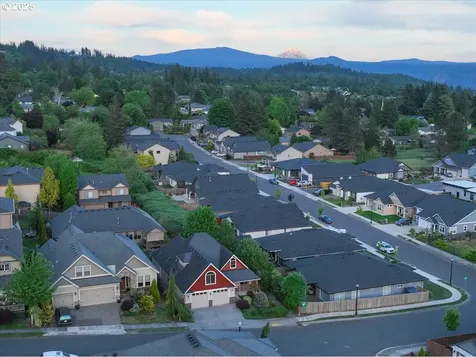 2002 35th Street Washougal WA 98671