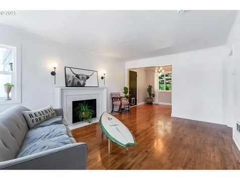 163 NE 8th Avenue Hillsboro OR 97124
