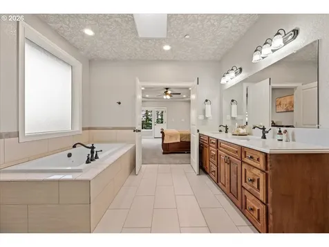 1852 N Columbia Ridge Way Washougal WA 98671