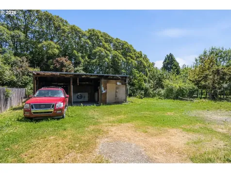 1737 SE Mill Street Roseburg OR 97470