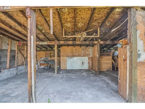 1737 SE Mill Street Roseburg OR 97470