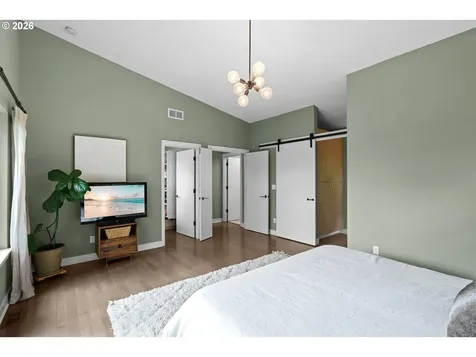 2510 SE Sherman Street Portland OR 97214