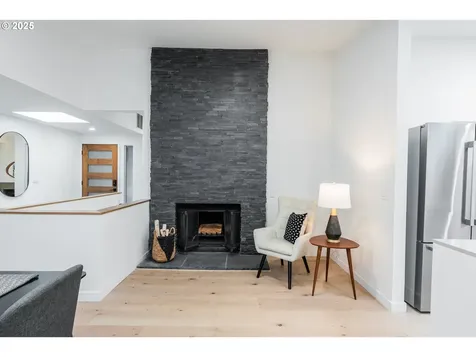 3075 SW 66th Court Portland OR 97225