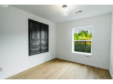 3075 SW 66th Court Portland OR 97225