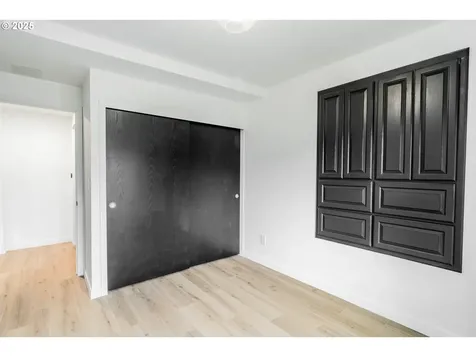 3075 SW 66th Court Portland OR 97225