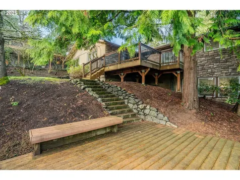 3075 SW 66th Court Portland OR 97225