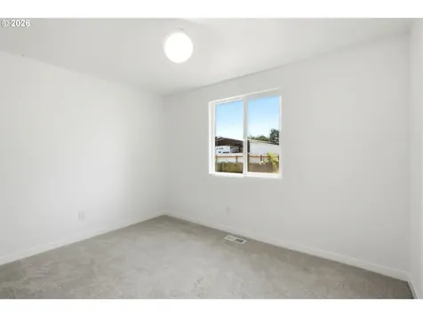 7563 SE Flavel Street Portland OR 97206