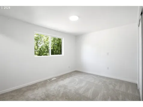 7563 SE Flavel Street Portland OR 97206