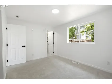 7563 SE Flavel Street Portland OR 97206