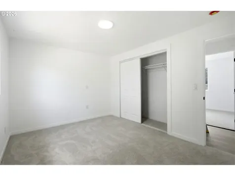 7563 SE Flavel Street Portland OR 97206