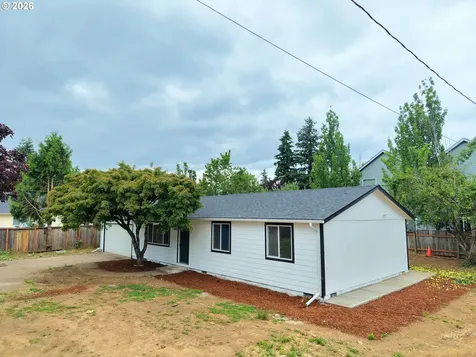 7563 SE Flavel Street Portland OR 97206
