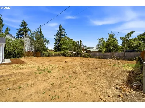 7563 SE Flavel Street Portland OR 97206