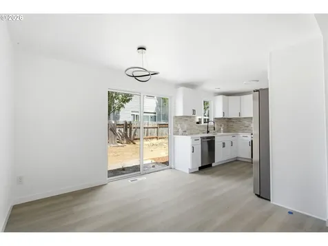 7563 SE Flavel Street Portland OR 97206