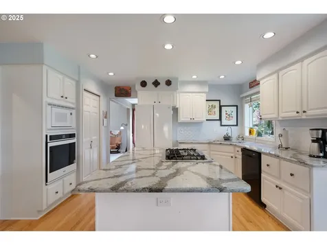 11055 SW Wishram Court Tualatin OR 97062
