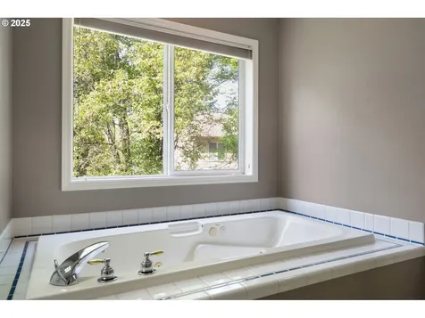 11055 SW Wishram Court Tualatin OR 97062