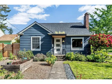 2005 N Blandena Street Portland OR 97217