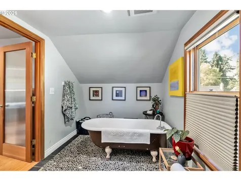 2005 N Blandena Street Portland OR 97217