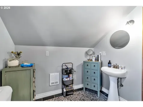 2005 N Blandena Street Portland OR 97217