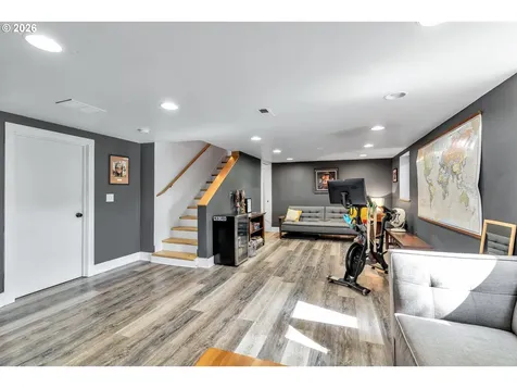 2005 N Blandena Street Portland OR 97217