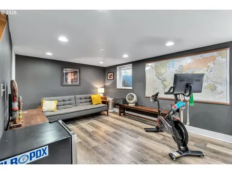 2005 N Blandena Street Portland OR 97217
