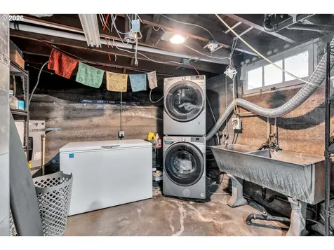 2005 N Blandena Street Portland OR 97217