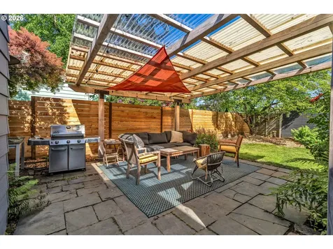 2005 N Blandena Street Portland OR 97217