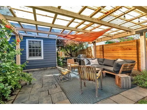2005 N Blandena Street Portland OR 97217