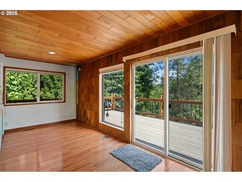 172 Beacon Hill Drive Longview WA 98632