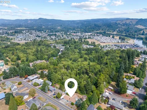 172 Beacon Hill Drive Longview WA 98632