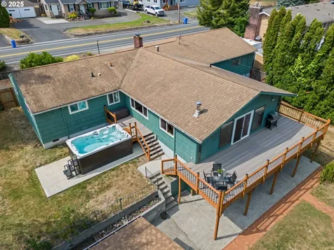 172 Beacon Hill Drive Longview WA 98632