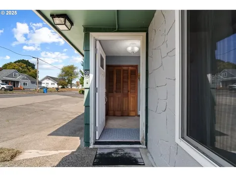 172 Beacon Hill Drive Longview WA 98632