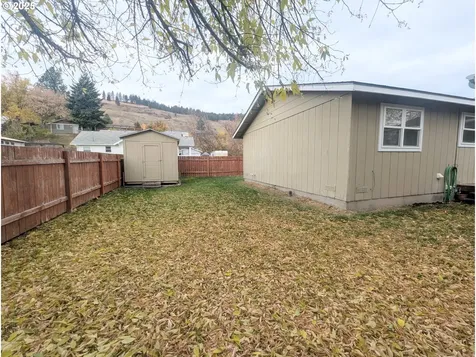 300 Grandy Avenue La Grande OR 97850