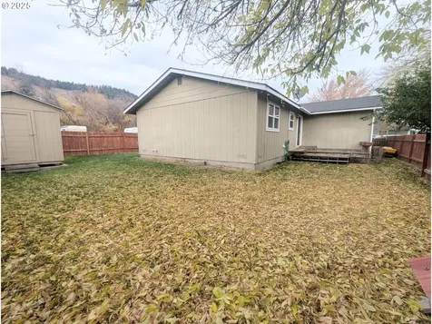 300 Grandy Avenue La Grande OR 97850