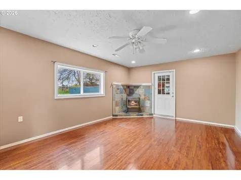 9505 NW 21st Avenue Vancouver WA 98665