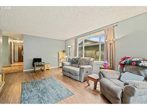 9505 NW 21st Avenue Vancouver WA 98665