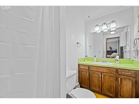 9505 NW 21st Avenue Vancouver WA 98665