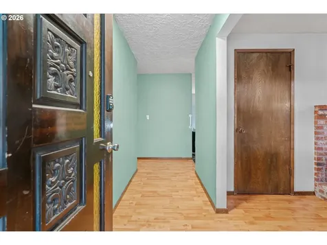 9505 NW 21st Avenue Vancouver WA 98665