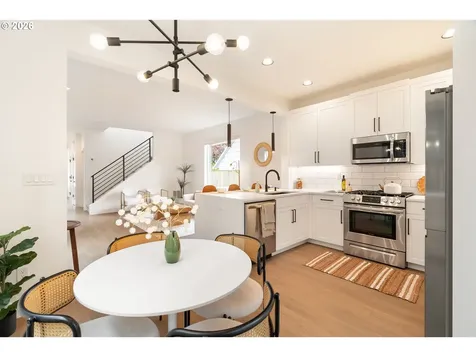 8454 N Seward Avenue Portland OR 97217