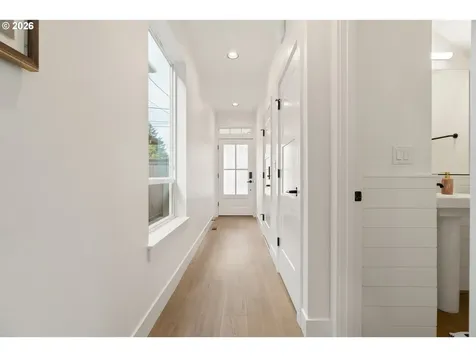 8454 N Seward Avenue Portland OR 97217