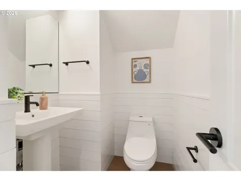 8454 N Seward Avenue Portland OR 97217