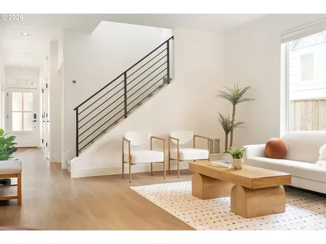 8454 N Seward Avenue Portland OR 97217