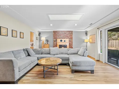 12653 NE Hassalo Street Portland OR 97230