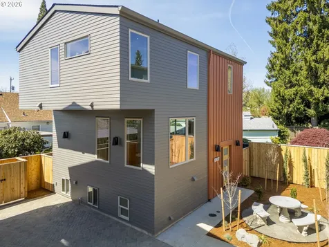 5355 SE Stark Street SE Portland OR 97215