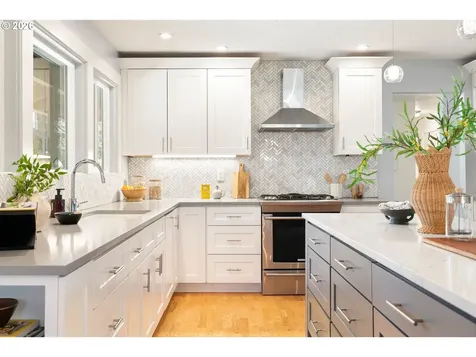 2370 SW Timberline Drive Portland OR 97225