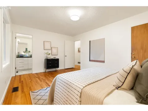 2370 SW Timberline Drive Portland OR 97225