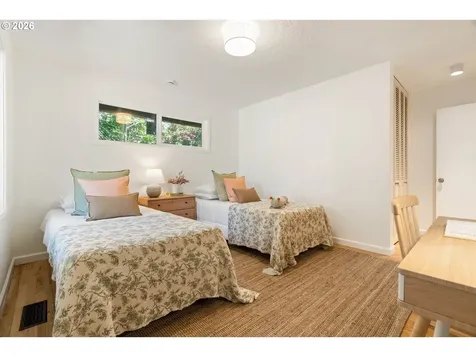 2370 SW Timberline Drive Portland OR 97225
