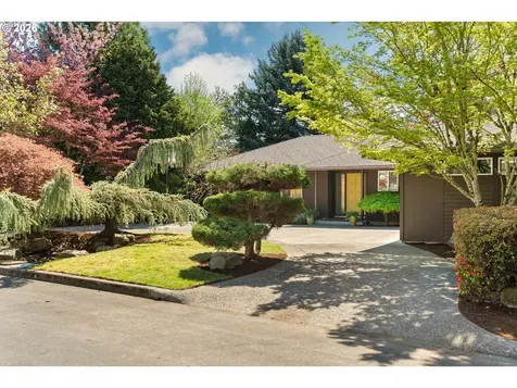 2370 SW Timberline Drive Portland OR 97225